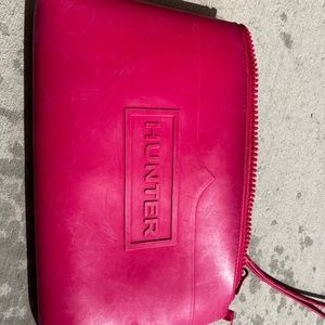 Hunter bright pink clutch